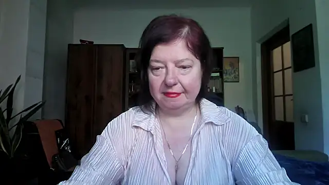 Violet Pulse online show from May 2026 12:04:02 PM