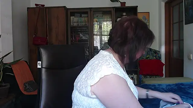 Violet Pulse online show from July 2026 09:44:01 AM
