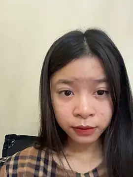 Snapshot of mau15_ chatting on October 2025 01:20:01 PM mau15 online show from October 2025 01:20:01 PM