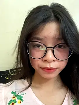 Snapshot of mau15_ chatting on October 2025 05:02:02 PM mau15 online show from October 2025 05:02:02 PM