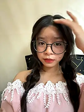 Snapshot of mau15_ chatting on October 2025 04:53:01 AM mau15 online show from October 2025 04:53:01 AM