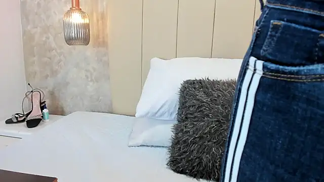 Daksha a online show from October 2025 06:37:01 PM