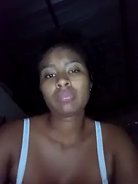 Snapshot of _Canella_ chatting on October 2025 06:04:02 AM Canella online show from October 2025 06:04:02 AM