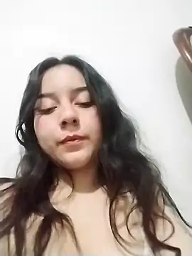 ChloeNoire online show from November 2025 04:00:01 AM