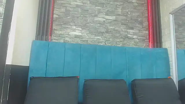 Lil Rose2006 online show from November 2025 12:49:01 PM