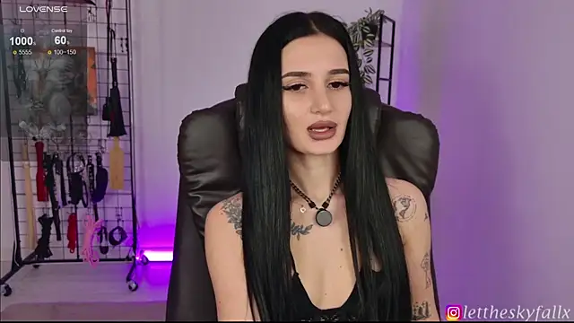 lettheskyfallx online show from April 2026 09:34:02 PM