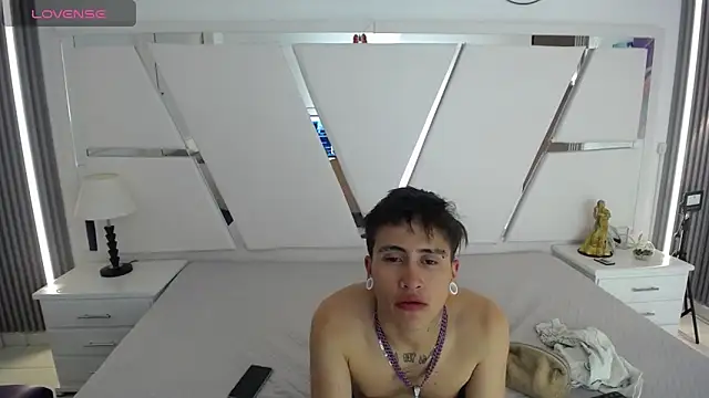 oblivionlove online show from May 2026 07:31:02 PM