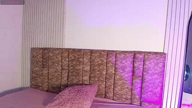 Missdionne curly online show from March 2026 11:13:01 AM