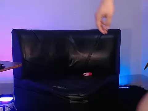 Snapshot of AngelStorm chatting on February 2026 03:19:02 PM AngelStorm online show from February 2026 03:19:02 PM