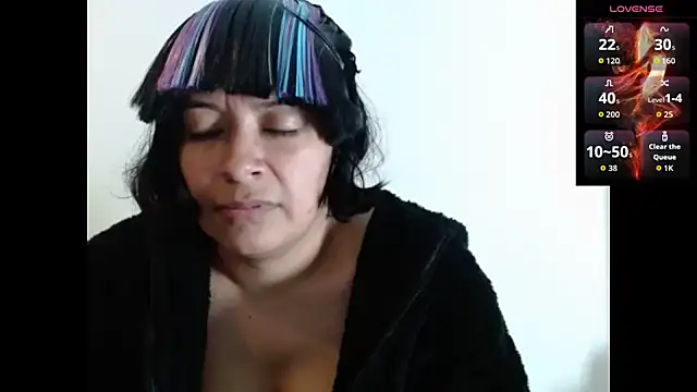 Acelinrose online show from October 2025 11:35:01 PM