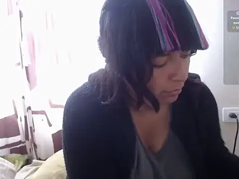 Acelinrose online show from April 2026 09:01:02 PM