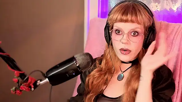 Snapshot of tacodeluxxxe chatting on March 2026 02:18:01 AM tacodeluxxxe online show from March 2026 02:18:01 AM