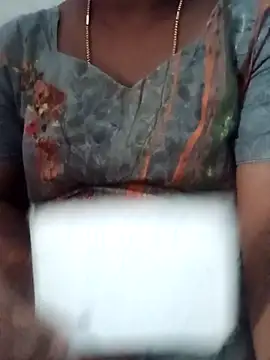 Snapshot of TeluguCuplehyd chatting on October 2025 06:22:02 AM TeluguCuplehyd online show from October 2025 06:22:02 AM