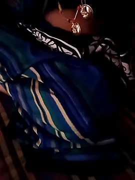 Snapshot of TeluguCuplehyd chatting on November 2025 06:24:02 AM TeluguCuplehyd online show from November 2025 06:24:02 AM