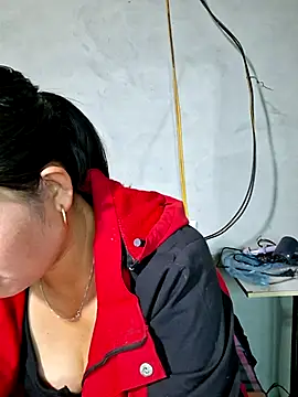Snapshot of diamond-- chatting on March 2026 01:03:01 AM diamond-- online show from March 2026 01:03:01 AM