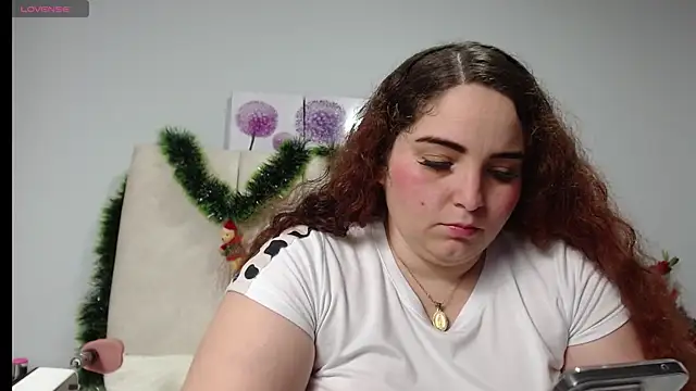 AmandaaWats online show from December 2025 08:05:02 PM