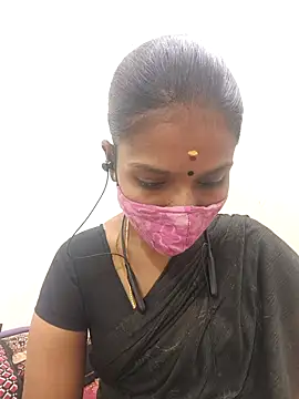 Snapshot of Tamil_Yalini12 chatting on October 2025 01:56:02 PM Tamil Yalini12 online show from October 2025 01:56:02 PM