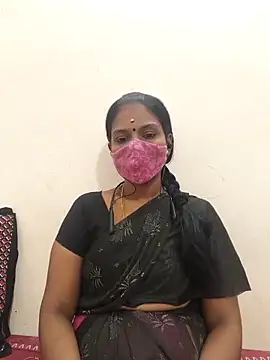 Snapshot of Tamil_Yalini12 chatting on November 2025 05:21:01 AM Tamil Yalini12 online show from November 2025 05:21:01 AM