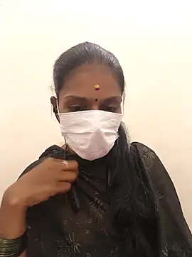 Snapshot of Tamil_Yalini12 chatting on November 2025 07:13:02 PM Tamil Yalini12 online show from November 2025 07:13:02 PM