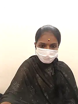 Snapshot of Tamil_Yalini12 chatting on November 2025 07:35:01 PM Tamil Yalini12 online show from November 2025 07:35:01 PM