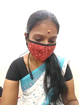 Snapshot of Tamil_Yalini12 chatting on November 2025 11:32:02 AM Tamil Yalini12 online show from November 2025 11:32:02 AM