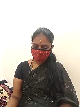 Snapshot of Tamil_Yalini12 chatting on November 2025 08:07:02 PM Tamil Yalini12 online show from November 2025 08:07:02 PM