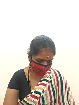 Snapshot of Tamil_Yalini12 chatting on December 2025 04:17:02 AM Tamil Yalini12 online show from December 2025 04:17:02 AM