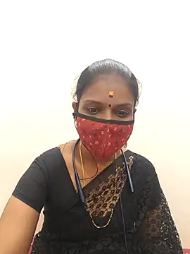 Snapshot of Tamil_Yalini12 chatting on December 2025 06:14:03 PM Tamil Yalini12 online show from December 2025 06:14:03 PM