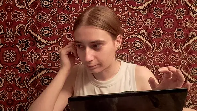 Snapshot of ivetabloom chatting on September 2025 05:36:01 PM ivetabloom online show from September 2025 05:36:01 PM