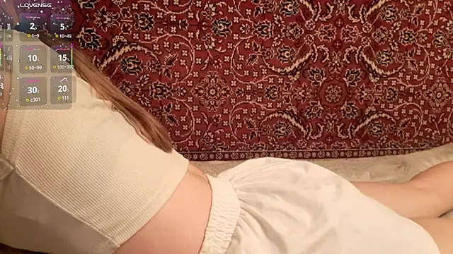 Snapshot of ivetabloom chatting on October 2025 05:13:02 PM ivetabloom online show from October 2025 05:13:02 PM