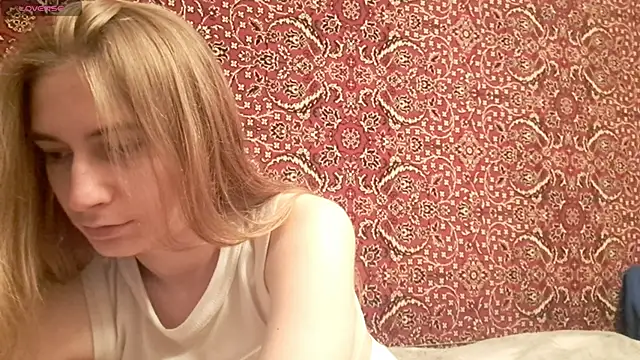 Snapshot of ivetabloom chatting on October 2025 05:08:01 PM ivetabloom online show from October 2025 05:08:01 PM