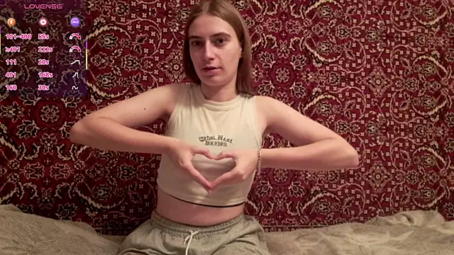 Snapshot of ivetabloom chatting on November 2025 08:09:01 PM ivetabloom online show from November 2025 08:09:01 PM