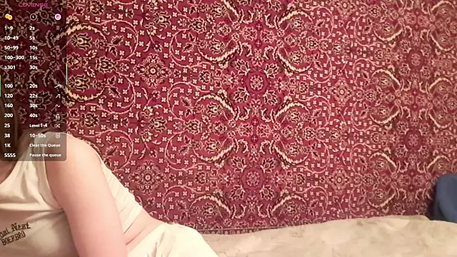 Snapshot of ivetabloom chatting on November 2025 07:04:02 PM ivetabloom online show from November 2025 07:04:02 PM