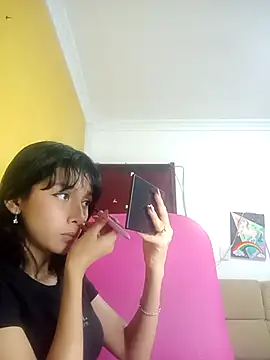 xoxo milk online show from October 2025 06:40:01 PM