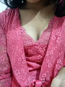 anayahotty online show from October 2025 06:05:02 PM