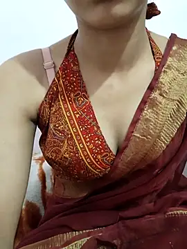 anayahotty online show from October 2025 10:31:01 PM