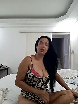 lucineia7 online show from April 2026 06:49:02 PM