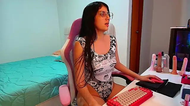 Julieta Rose19 online show from November 2025 03:37:02 AM