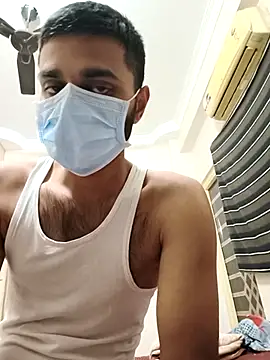 Charm Queen online show from February 2026 04:57:02 PM