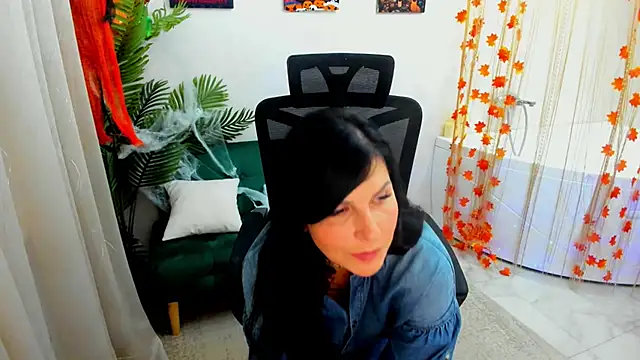 Moon Veloure1 online show from October 2025 04:46:02 AM