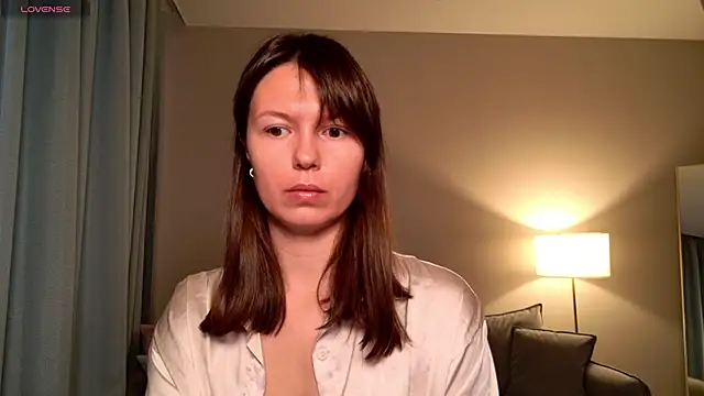 Snapshot of EllaCanny chatting on May 2026 01:55:01 AM EllaCanny online show from May 2026 01:55:01 AM