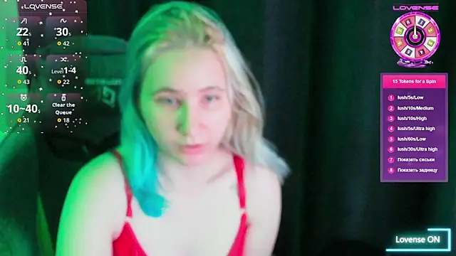 ChristinaFivePlus online show from November 2025 04:27:02 PM