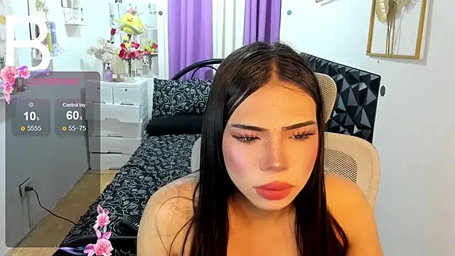 Lovely naughtyLeii online show from November 2025 05:28:02 PM