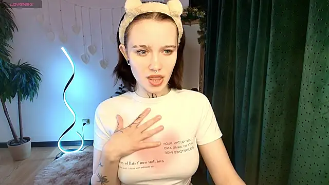 Elastikisss online show from December 2025 02:27:01 AM