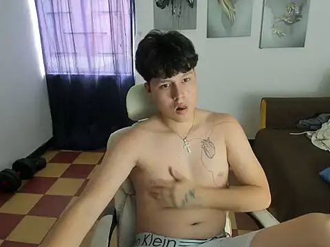 Snapshot of daniel_leon chatting on May 2026 06:37:02 PM daniel leon online show from May 2026 06:37:02 PM