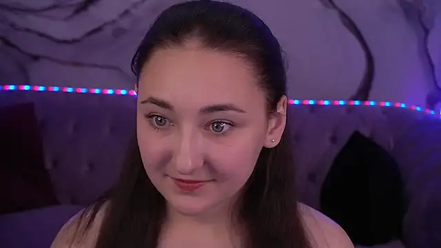 Snapshot of SashaDuvalle chatting on September 2025 06:40:01 AM SashaDuvalle online show from September 2025 06:40:01 AM