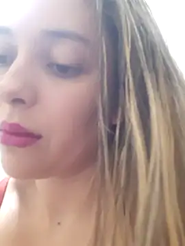 Snapshot of lindsay-rosee chatting on October 2025 01:39:02 PM lindsay-rosee online show from October 2025 01:39:02 PM