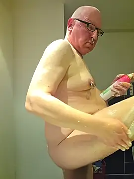 Snapshot of CgnWolf chatting on February 2026 08:07:01 PM CgnWolf online show from February 2026 08:07:01 PM