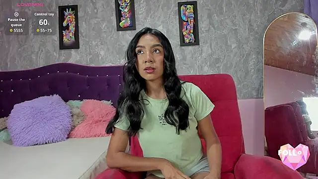 Lauren smiles online show from February 2026 07:56:01 PM