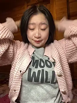 violet-00 online show from November 2025 10:12:01 PM